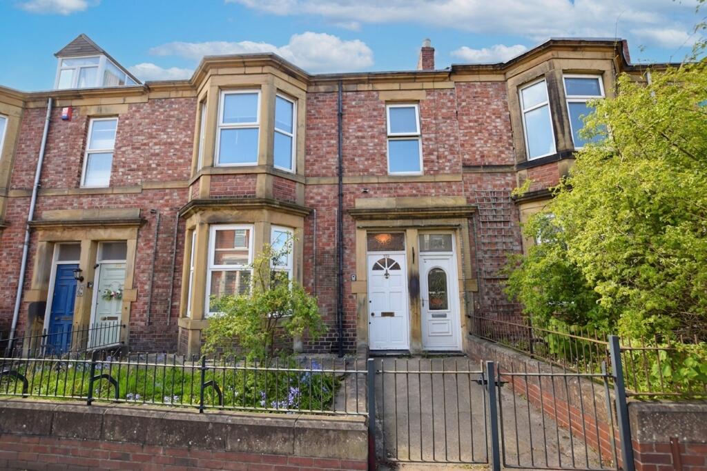 2 bed 1st Floor Flat for rent in Gateshead. From Sarah Mains Residential Sales and Lettings - Low Fell