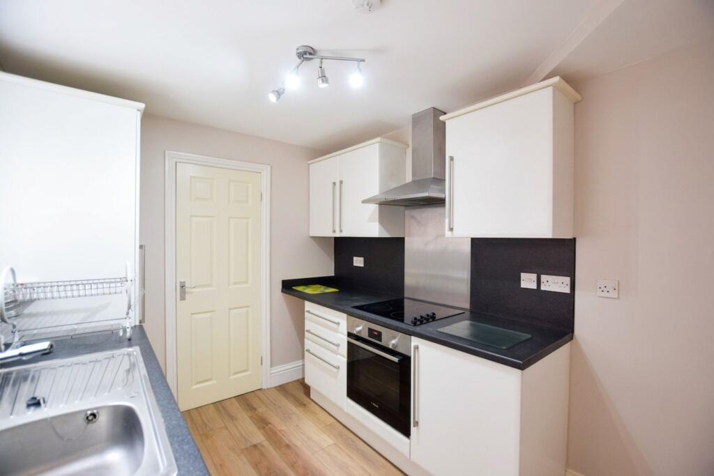 2 bed 1st Floor Flat for rent in Gateshead. From Sarah Mains Residential Sales and Lettings - Low Fell