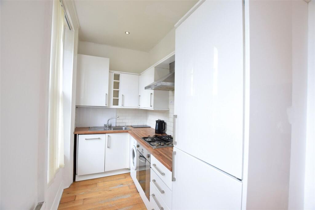 2 bed 1st Floor Flat for rent in Sunderland. From Sarah Mains Residential Sales and Lettings - Low Fell