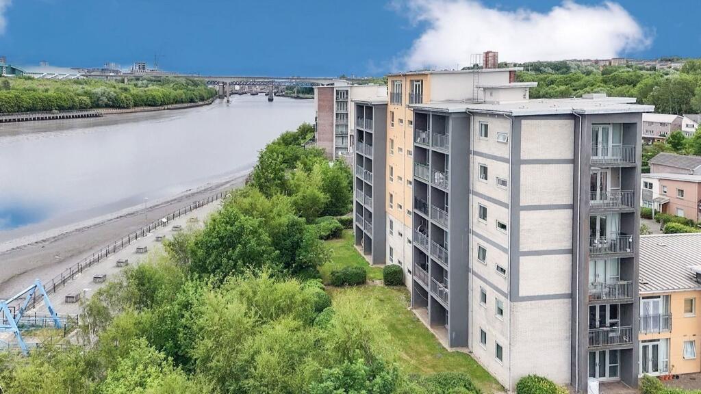 2 bed House (unspecified) for rent in Gateshead. From Sarah Mains Residential Sales and Lettings - Low Fell 2 bed House (unspecified) for rent in Gateshead. From Sarah Mains Residential Sales and Lettings - Low Fell