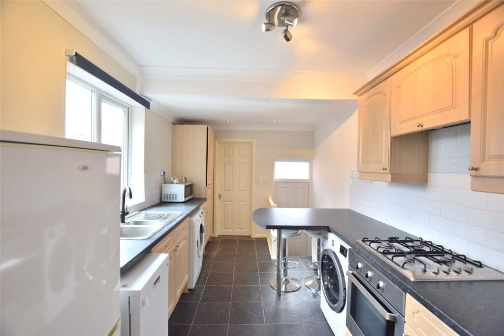 3 bed 1st Floor Flat for rent in Gateshead. From Sarah Mains Residential Sales and Lettings - Low Fell 3 bed 1st Floor Flat for rent in Gateshead. From Sarah Mains Residential Sales and Lettings - Low Fell