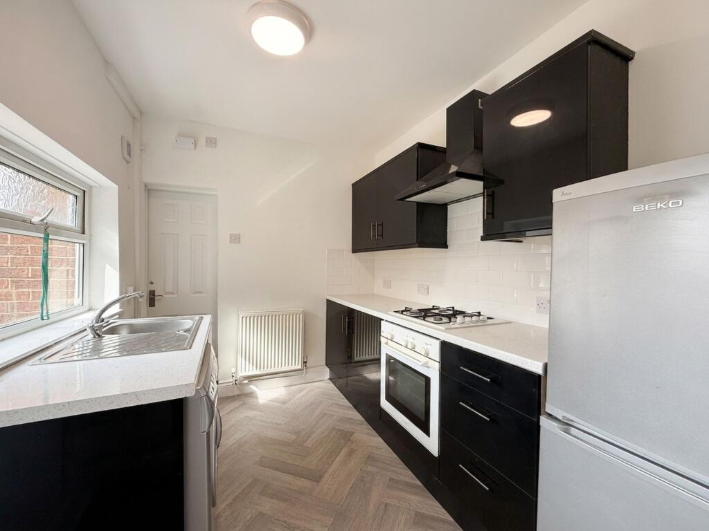 2 bed 1st Floor Flat for rent in Gateshead. From Sarah Mains Residential Sales and Lettings - Low Fell 2 bed 1st Floor Flat for rent in Gateshead. From Sarah Mains Residential Sales and Lettings - Low Fell