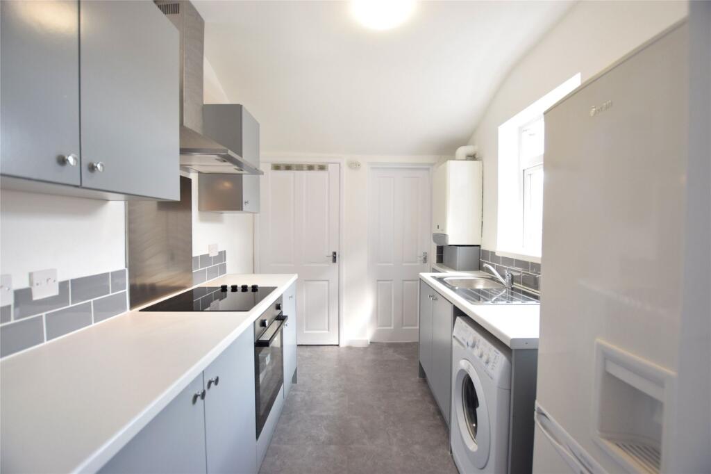 2 bed 1st Floor Flat for rent in Hebburn. From Sarah Mains Residential Sales and Lettings - Low Fell