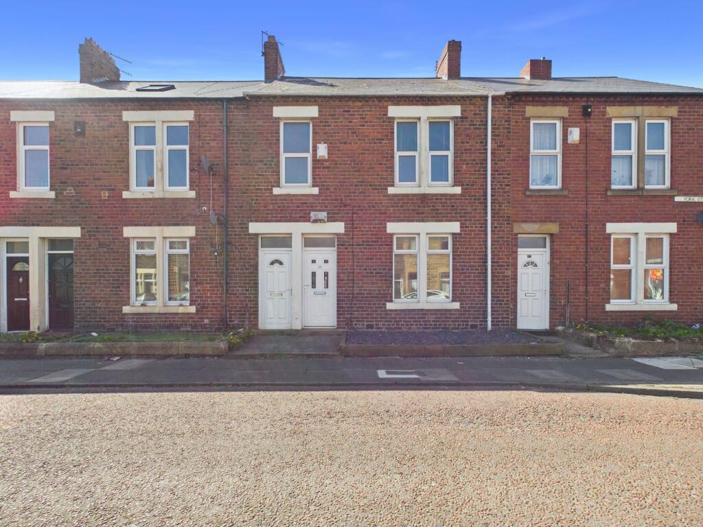 2 bed 1st Floor Flat for rent in Hebburn. From Sarah Mains Residential Sales and Lettings - Low Fell