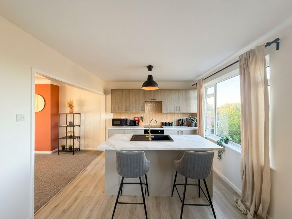 3 bed Semi Detached for rent in Gateshead. From Sarah Mains Residential Sales and Lettings - Low Fell 3 bed Semi Detached for rent in Gateshead. From Sarah Mains Residential Sales and Lettings - Low Fell