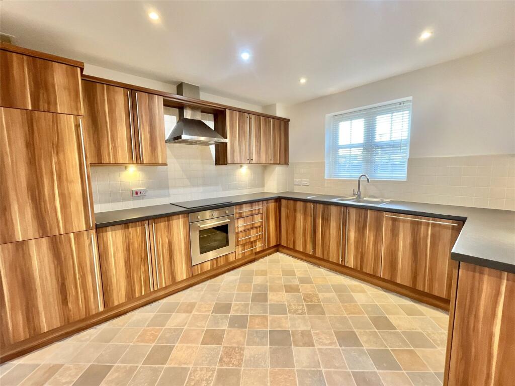 2 bed 1st Floor Flat for rent in Stanley. From Sarah Mains Residential Sales and Lettings - Whickham