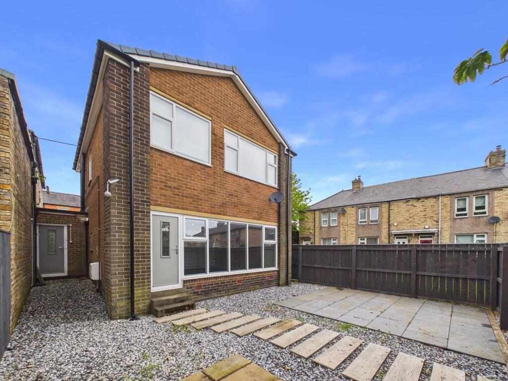 4 bed Link detached for rent in Blackhall Mill. From Sarah Mains Residential Sales and Lettings - Whickham
