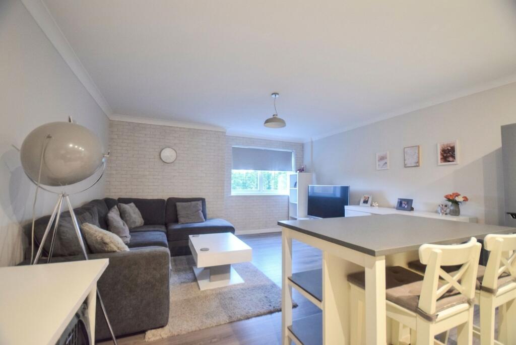 2 bed 1st Floor Flat for rent in Kibblesworth. From Sarah Mains Residential Sales and Lettings - Whickham