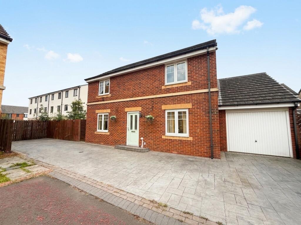 4 bed Detached for rent in Blaydon. From Sarah Mains Residential Sales and Lettings - Whickham