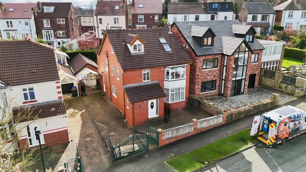 6 bed Detached for rent in Sheffield. From Saxton Mee - Sheffield