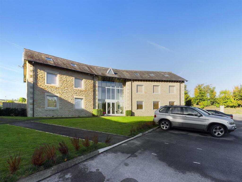 2 bed 1st Floor Flat for rent in Bakewell. From Saxton Mee - Sheffield 2 bed 1st Floor Flat for rent in Bakewell. From Saxton Mee - Sheffield