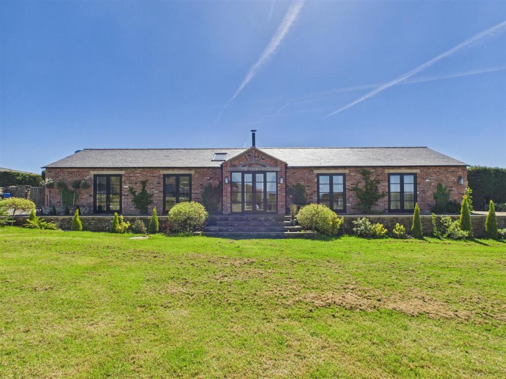 3 bed Detached for rent in Grenoside. From Saxton Mee - Sheffield