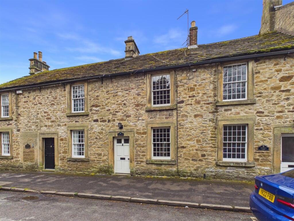 3 bed Cottage for rent in Eyam. From Saxton Mee - Sheffield