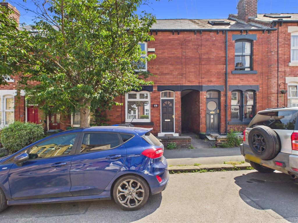3 bed Detached for rent in Long Line. From Saxton Mee - Sheffield