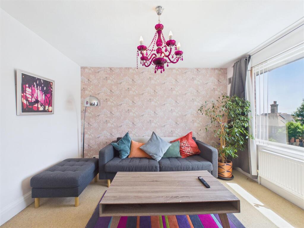 4 bed Detached for rent in Long Line. From Saxton Mee - Sheffield