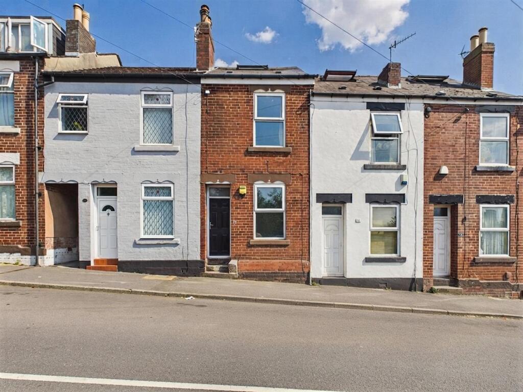 3 bed Mid Terraced House for rent in Sheffield. From Saxton Mee - Sheffield