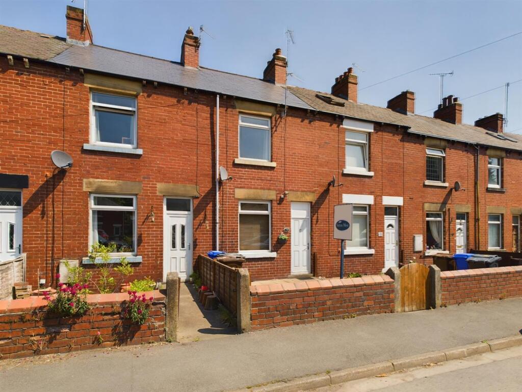 3 bed Mid Terraced House for rent in Sheffield. From Saxton Mee - Sheffield
