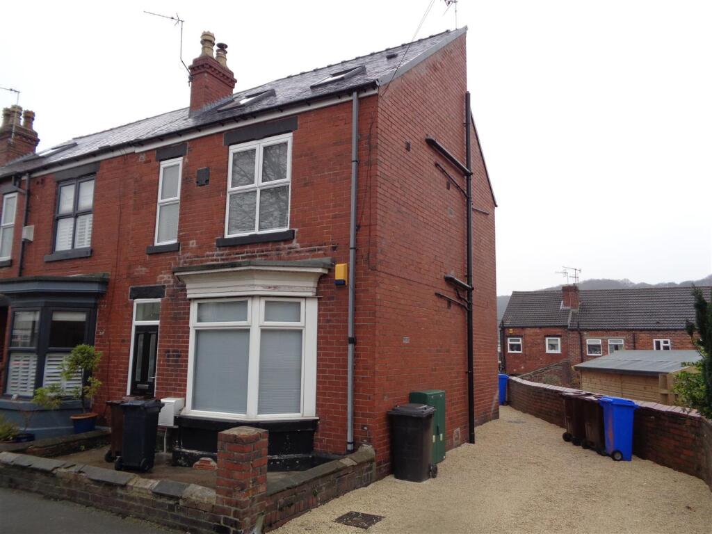 1 bed Apartment for rent in Dronfield. From Saxton Mee - Sheffield