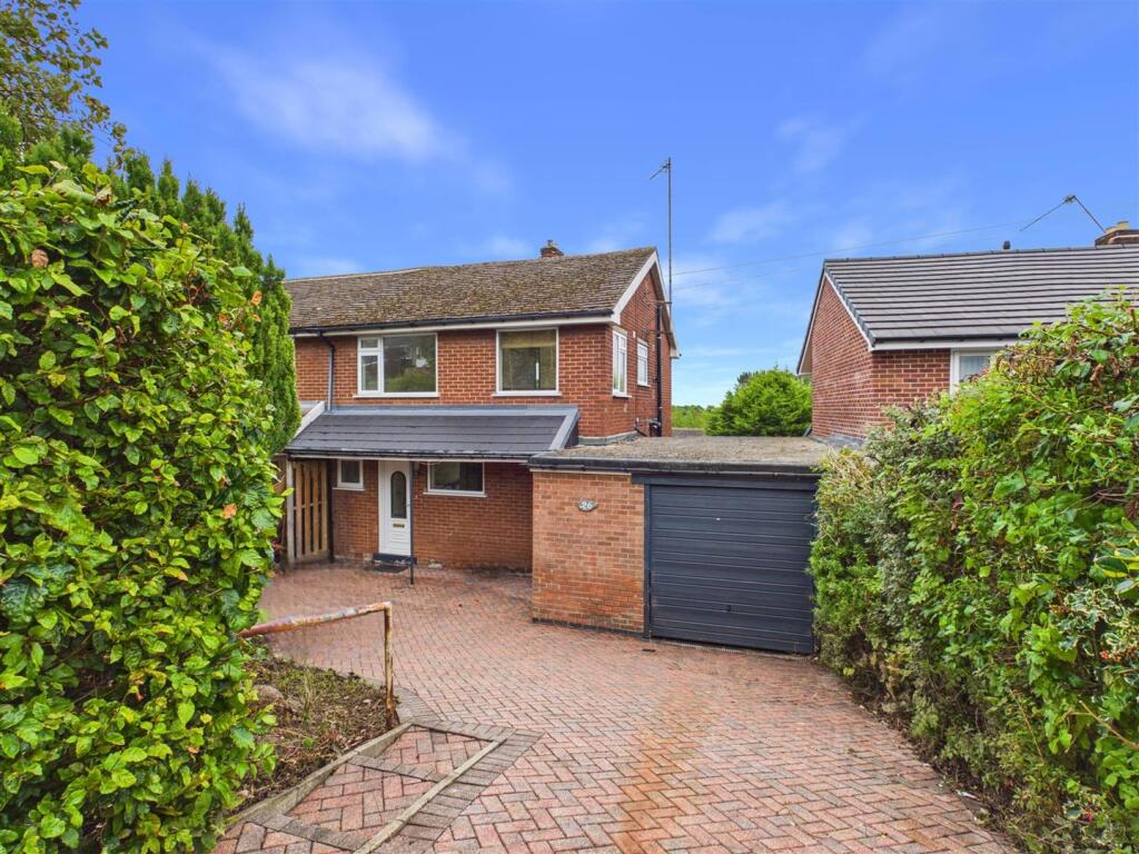 3 bed Detached for rent in Sheffield. From Saxton Mee - Sheffield 3 bed Detached for rent in Sheffield. From Saxton Mee - Sheffield