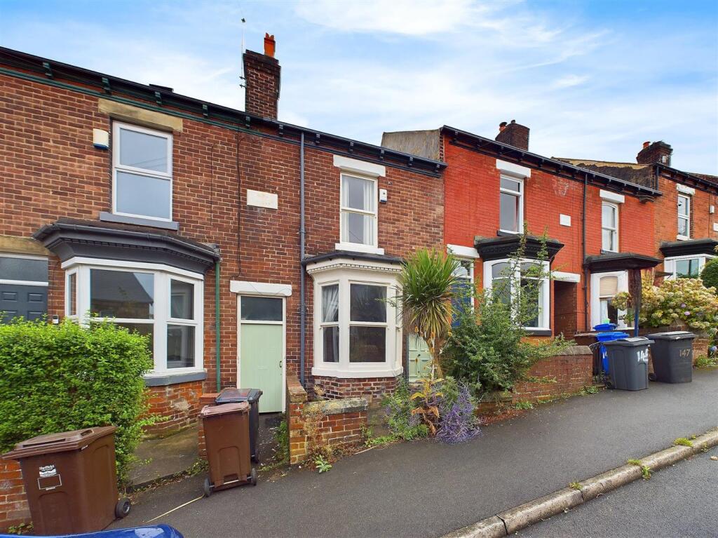 3 bed Detached for rent in Sheffield. From Saxton Mee - Sheffield 3 bed Detached for rent in Sheffield. From Saxton Mee - Sheffield