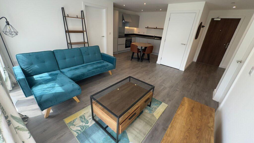 2 bed Apartment for rent in Leeds. From sbliving - Leeds