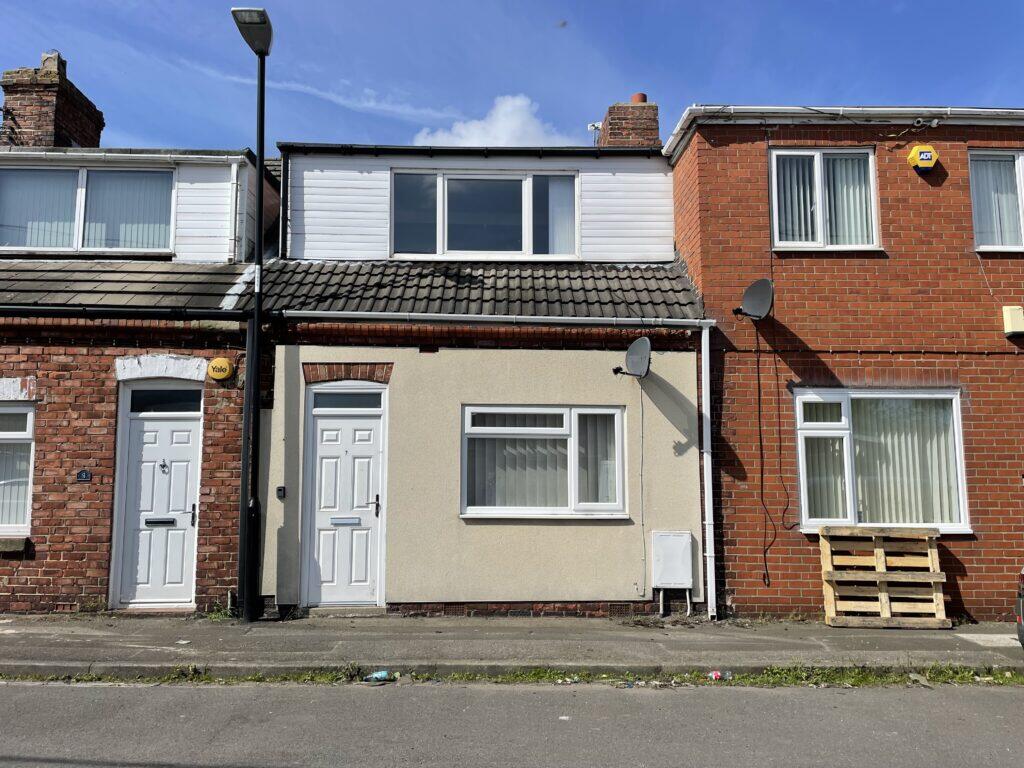 2 bed Mid Terraced House for rent in Easington Lane. From sbliving - Leeds