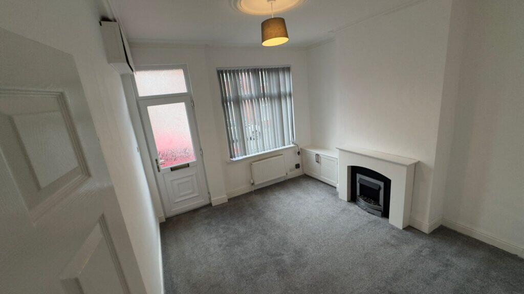 2 bed Mid Terraced House for rent in Wakefield. From sbliving - Leeds 2 bed Mid Terraced House for rent in Wakefield. From sbliving - Leeds