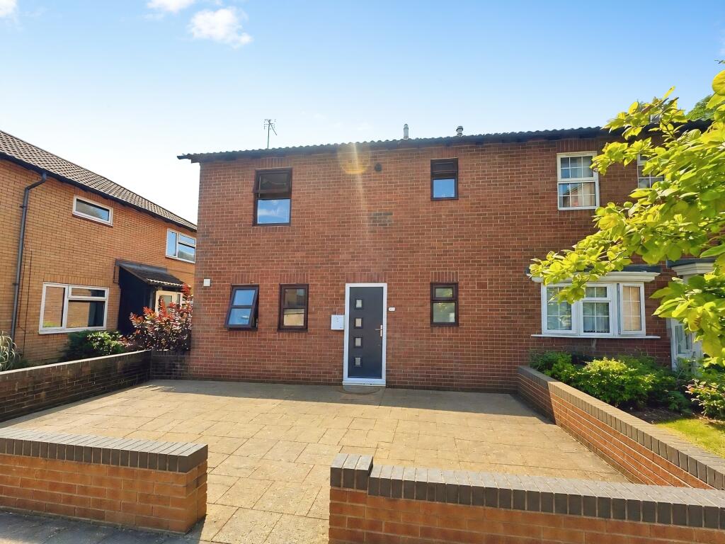 3 bed Detached for rent in Impington. From Sharman Quinney - Orchard Park
