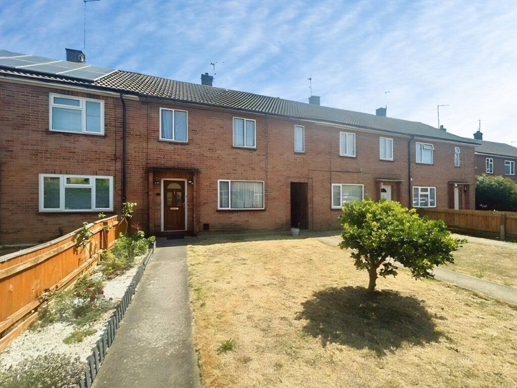 3 bed Mid Terraced House for rent in Peterborough. From Sharman Quinney - Werrington