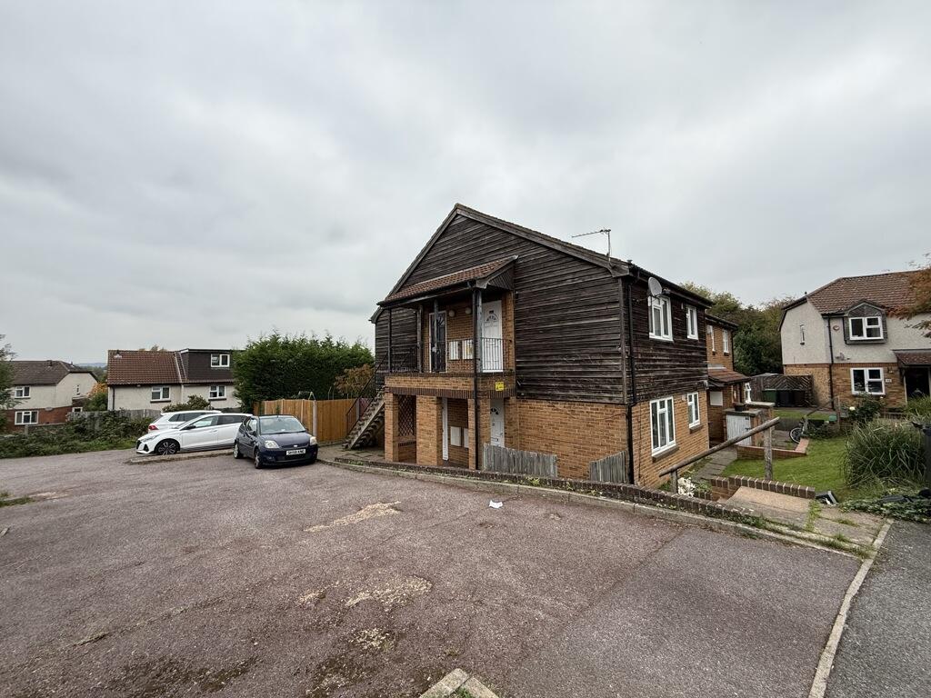 0 bed Studio for rent in Three Tees. From Sibley Pares LLP - Maidstone