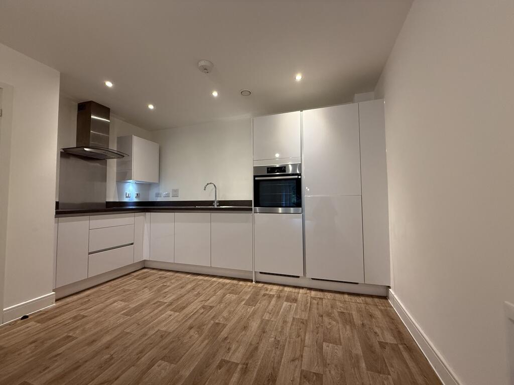 2 bed 1st Floor Flat for rent in Boxley. From Sibley Pares LLP - Maidstone