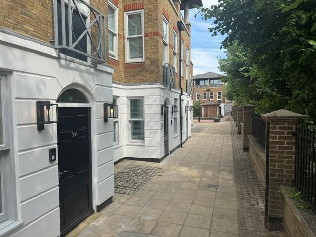2 bed 1st Floor Flat for rent in Boxley. From Sibley Pares LLP - Maidstone