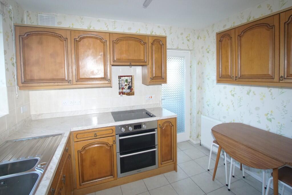 2 bed Detached bungalow for rent in Gamesley. From Simple Lettings and Sales - Glossop