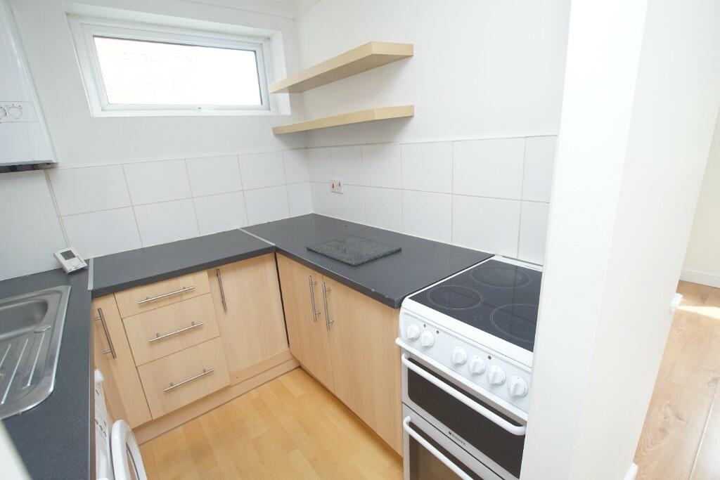 1 bed Apartment for rent in Glossop. From Simple Lettings and Sales - Glossop