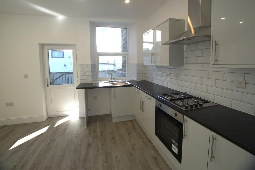 2 bed End of Terrace for rent in Padfield. From Simple Lettings and Sales - Glossop