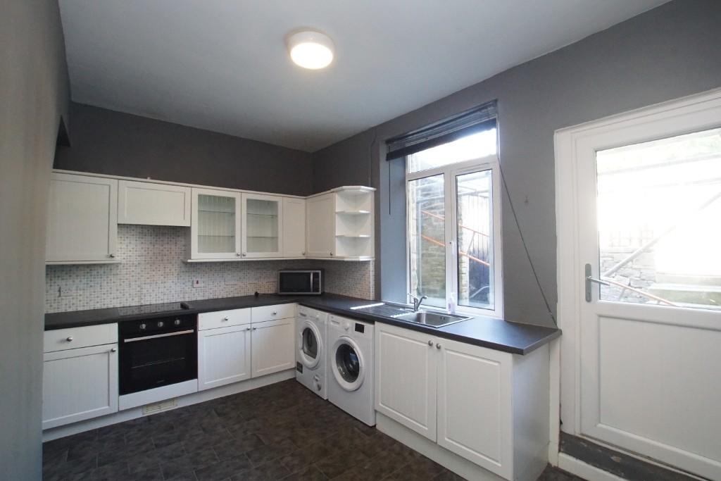 2 bed Mid Terraced House for rent in Hollingworth. From Simple Lettings and Sales - Glossop