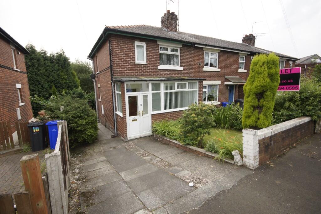 3 bed Mews for rent in Hyde. From Simple Lettings and Sales - Glossop