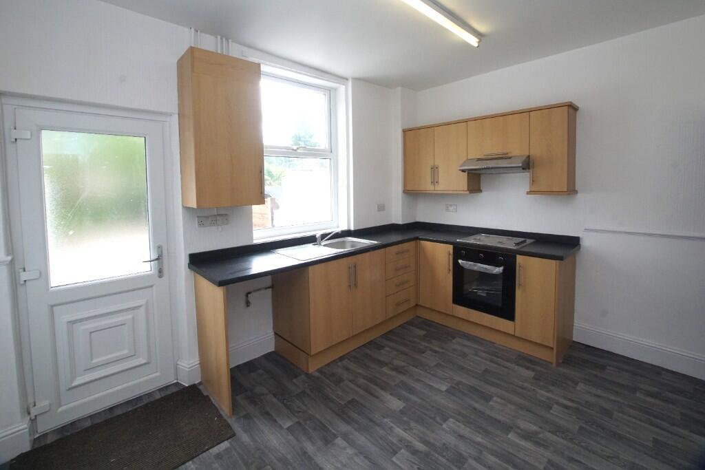 2 bed Cottage for rent in Padfield. From Simple Lettings and Sales - Glossop 2 bed Cottage for rent in Padfield. From Simple Lettings and Sales - Glossop