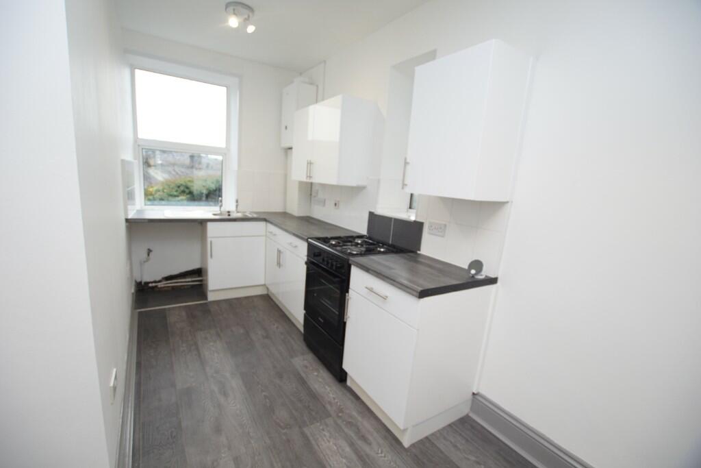 2 bed 1st Floor Flat for rent in Glossop. From Simple Lettings and Sales - Glossop 2 bed 1st Floor Flat for rent in Glossop. From Simple Lettings and Sales - Glossop