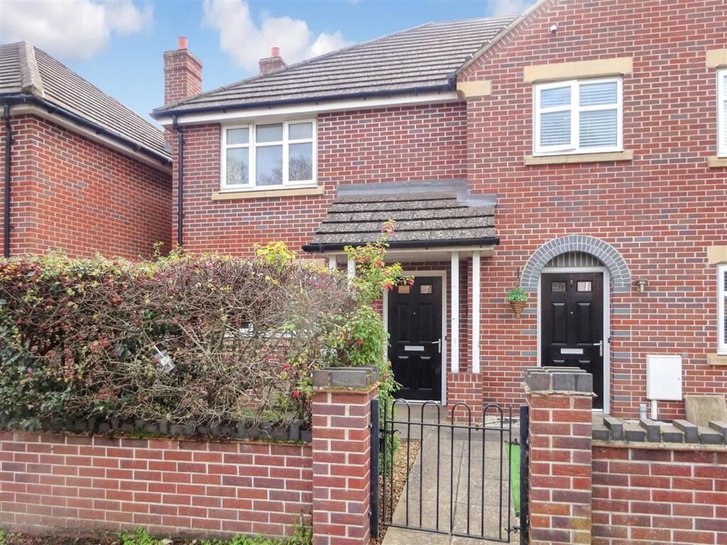 2 bed Semi Detached for rent in Kettering. From Simpson & Partners - Kettering 2 bed Semi Detached for rent in Kettering. From Simpson & Partners - Kettering