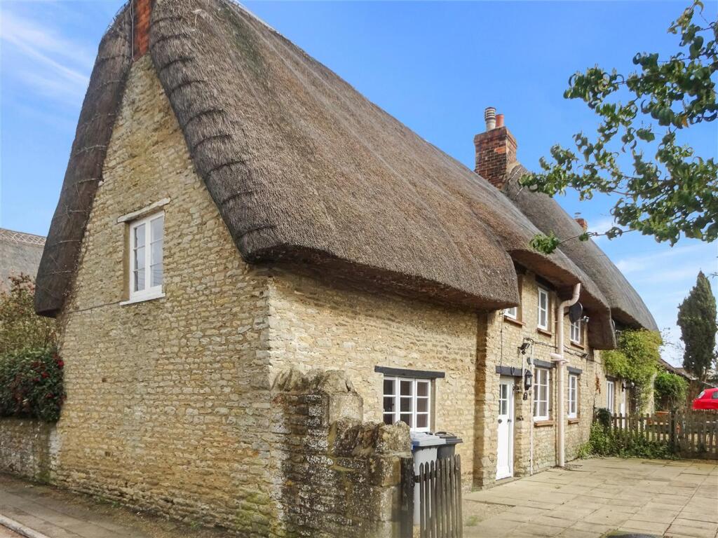 3 bed Cottage for rent in Grafton Underwood. From Simpson & Partners - Kettering