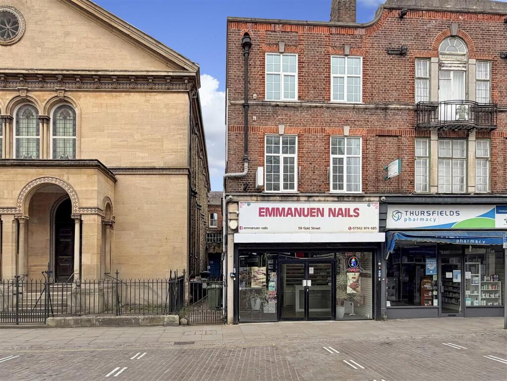 2 bed Duplex for rent in Kettering. From Simpson & Partners - Kettering