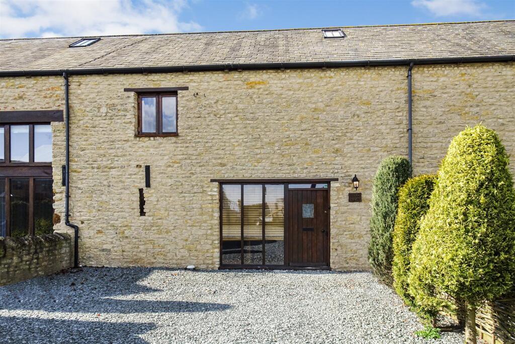 3 bed Barn Conversion for rent in Burton Latimer. From Simpson & Partners - Kettering