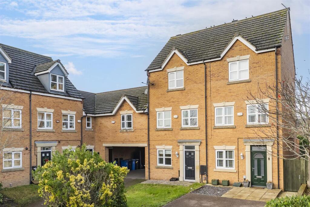 3 bed Mid Terraced House for rent in Desborough. From Simpson & Partners - Kettering