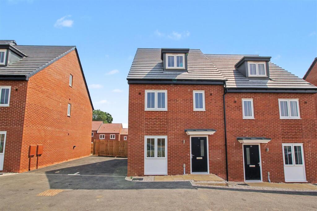 3 bed Semi Detached for rent in Little Houghton. From Simpson & Partners - Kettering 3 bed Semi Detached for rent in Little Houghton. From Simpson & Partners - Kettering