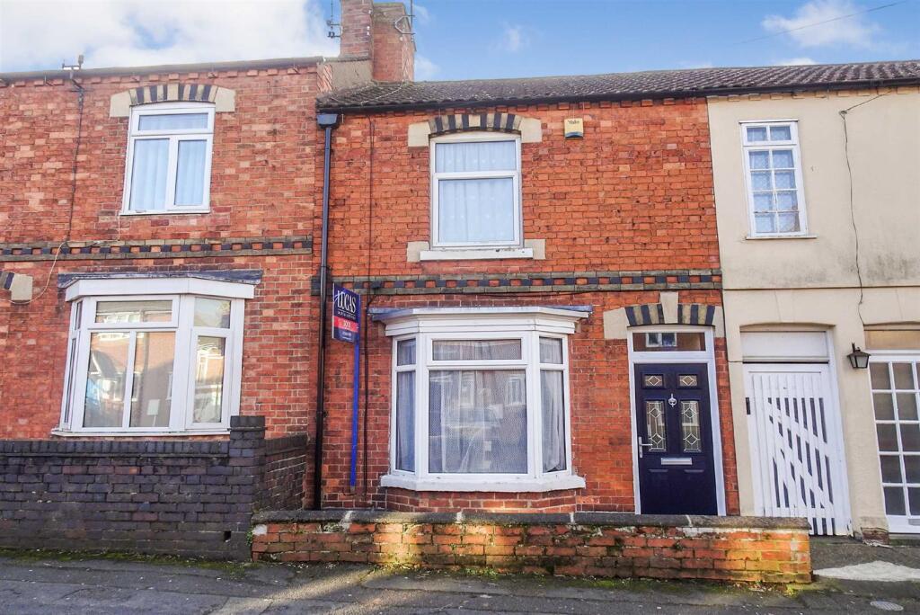 2 bed Mid Terraced House for rent in Kettering. From Simpson & Partners - Kettering