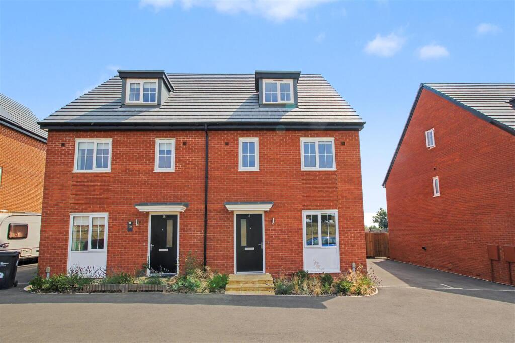 3 bed Semi Detached for rent in Little Houghton. From Simpson & Partners - Kettering 3 bed Semi Detached for rent in Little Houghton. From Simpson & Partners - Kettering