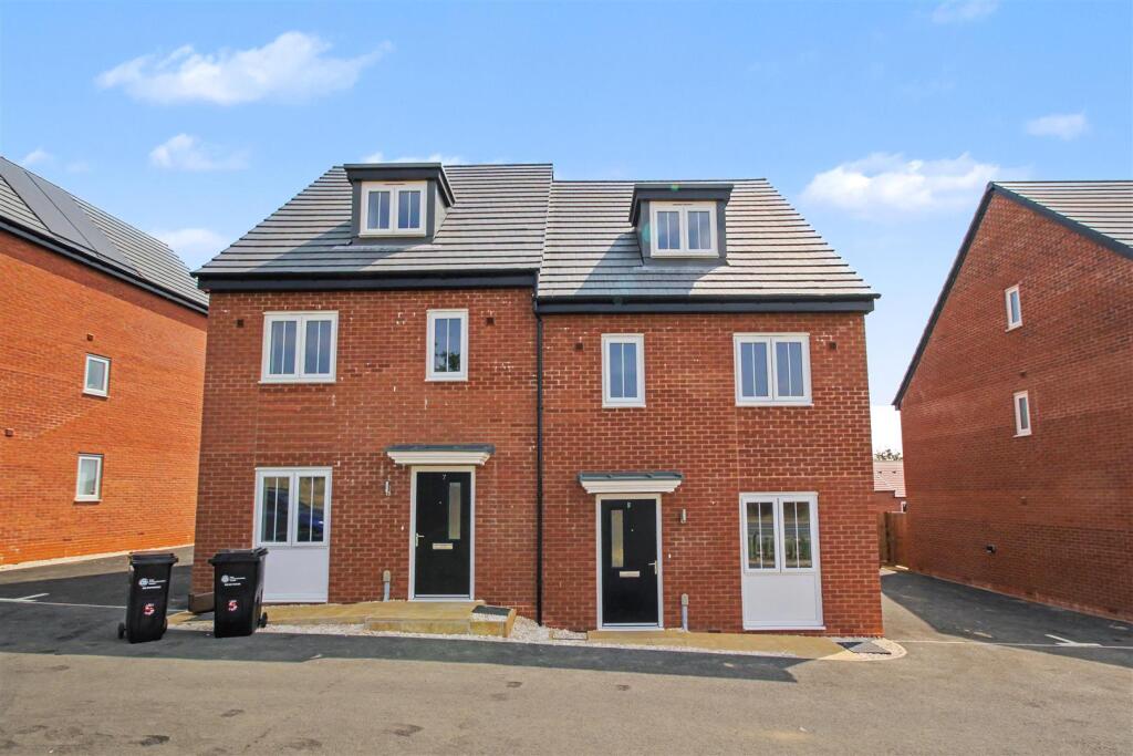 3 bed Semi Detached for rent in Little Houghton. From Simpson & Partners - Kettering 3 bed Semi Detached for rent in Little Houghton. From Simpson & Partners - Kettering
