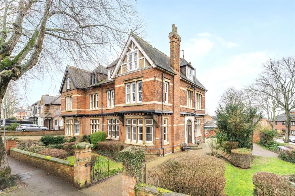 1 bed 1st Floor Flat for rent in Kettering. From Simpson & Partners - Kettering 1 bed 1st Floor Flat for rent in Kettering. From Simpson & Partners - Kettering