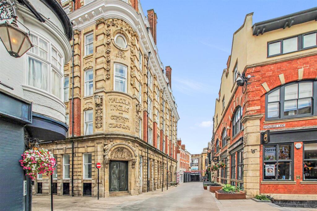 1 bed Duplex for rent in Northampton. From Simpson & Partners - Kettering